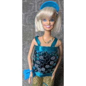Spice Girls On Stage Fashion Doll BABY SPICE EMMA BUNTON 1997 outfit accessories